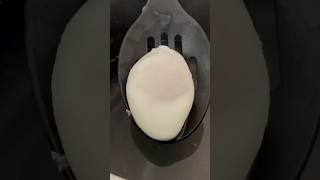 PERFECT poached egg and science behind #poachedegg #foodscience #eggs #cooking #eggsbenedict