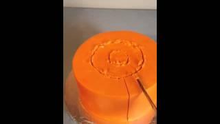 How to cut a round cake 2 of 2