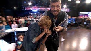 Marcelo Tinelli y Denise Dumas se pelearon a los mordiscones en Showmatch