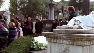 Fabrizio Vicari e Alessandro Rubinetti visita teatrale al cimitero Acattolico del 700 di Roma