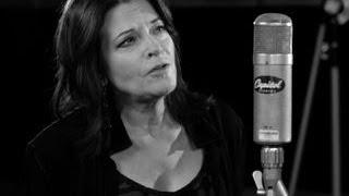 Rosanne Cash and John Leventhal perform The Long Way Home