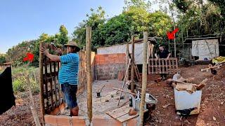 Vida na Roça meu pai teve Problemas na horta Construímos o galinheiro dia a dia na roça.