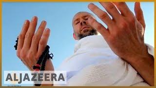 Jewish convert to Islam does pilgrimage to plain of Arafat