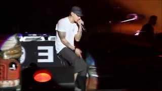 Eminem Ft Rihanna love the way you lie live at V Festival 2011 HD
