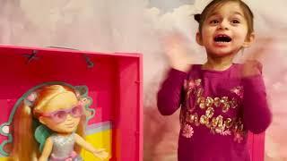 Unboxing Dianas Mystery Shopper Toys