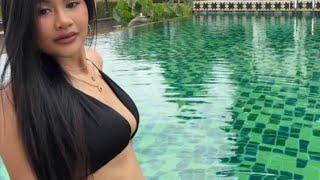 praew Asian she in swimming pool will live in bigo live with bikinis 