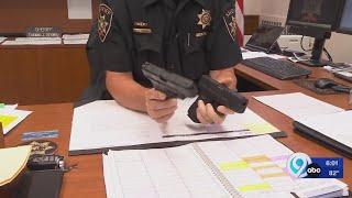 Troubles law enforcement have spotting fake guns