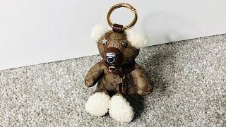 COACH Bear Bag Charm In Signature Canvas #coach #unboxing #unboxingvideo #bear #coachoutlet #charm