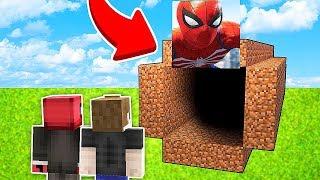 ÖRÜMCEK ADAMIN GİZLİ TÜNELİNİ BULDUM  - Minecraft