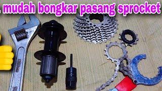 cara melepas sprocket cassete sepeda dengan kunci sprocket