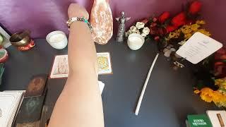 aklımdaki kişi şuanda ne haltlar karıştırıyorneler yapıyor#keşfet #tarot #fyp #shortvideo