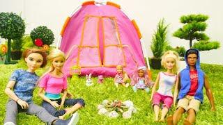 Barbie oyunları. Barbie ailesi ile kamp oyunları. Kız videoları