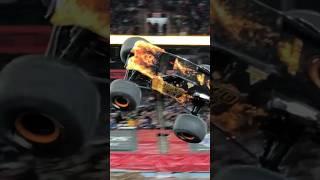 Max-D CRASH #monsterjam #monstertrucks #fullsend #wheelie #motorsport #shorts