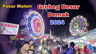 Wahana permainan Pasar malam grebeg besar demak ramai pengunjung