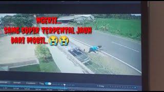 detik detik mobil menabrak benteng rumah..yg terekam cctv