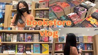 Bookshopping vlog - Belanja buku bareng aku di Gramedia   Booktube Indonesia