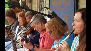 Tara Minstrels perform Blarney Pilgrim & Dirty Old Town