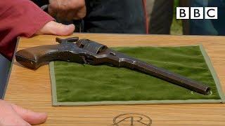 Early Colt revolver valued at £150000 - Antiques Roadshow - BBC