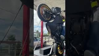 IT’S WHEELIE TIME on YAMAHA R1  Power up wheelies  WHEELIE MACHINE