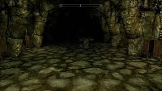 HD PC Skyrim - Secret Room All Weapons and Armor