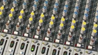 Setting up effects reverb  delay on an analog console