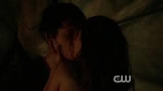 The 100 Raven and bellamy sex scene 0424