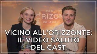 Vicino allorizzonte il saluto del cast a Team World