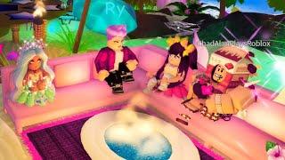 We Vacation at Sunset Island  Royale High Roblox 