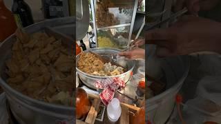 jualan bakso 3 jam ludes diserbu pelanggan #streetfood #shorts