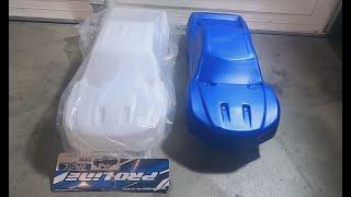 Building a basher Traxxas X Maxx Part 6 New body Proline vs RC Maniacs comparison w test drive