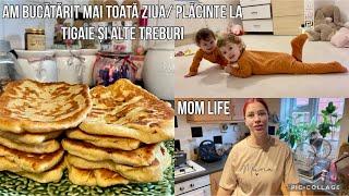 Mom life🩷 Am bucătărit toată ziua plăcinte la tigaie și multe treburi