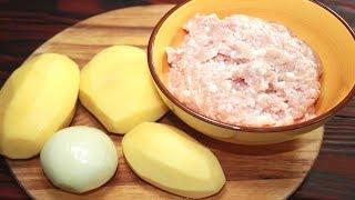 Беру Фарш картофель и луковицу и готовлю вкусный Ужин.