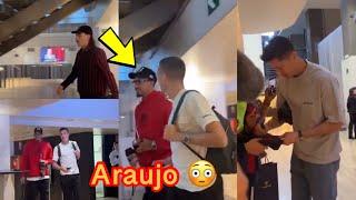 Arivals Ronald Araujo Spotted With Teammates Ahead Of Villareal Clash Barcelona Vs Villareal 