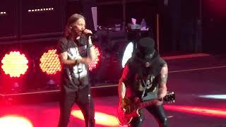 Slash feat Myles Kennedy and The Cospirators live at Forum Assago Milano 22 04 2024