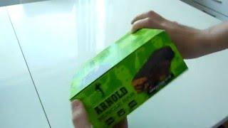 Arnold Muscle Bar High Quality Protein Bar Chocolate Peanut Butter unboxing video