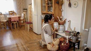 Las primeras heladas. La vida cotidiana en una antigua casa de campo. El orden en la cocina