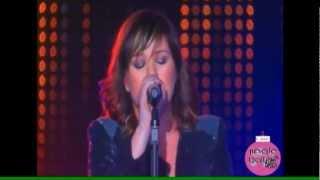 Kelly Clarkson - Behind These Hazel Eyes Live Jingle Balls 2011