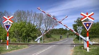 Spoorwegovergang Ulstrup DK  Railroad crossing  Jernbaneoverskæring