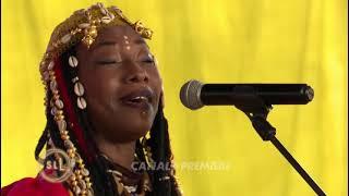 Canal + Première Fatoumata Diawara special guest of Sous la Lumière