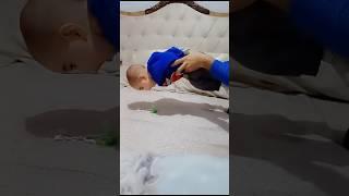 The child takes his pacifier from the ground Çocuk yerden mamasını alıyor #child #keşfet #kids