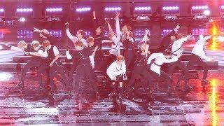 NCT 2018  Black on Black  직캠 FanCam  미끄러운 무대  rain slippery stage 비