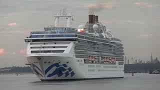 ISLAND PRINCESS OCEAN CRUISE TERMINAL SOUTHAMPTON FROM TYNE UK 290722