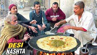 DESI CHEAPEST SAAG PARATHA IN LAHORE  STREET FOOD DESI NASHTA  SAAG ALOO PARATHA