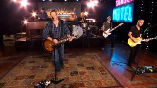 Pat Green performs Wave On Wave on the Texas Music Scene