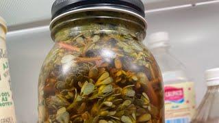 How to pickle purlane. A nourishing weed that probably in your yard