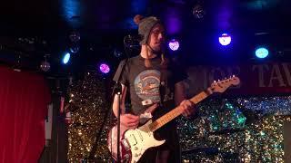 Bad Holidays Edward Kennington- LIVE @ The Horseshoe Tavern - You Dont Love Me Anymore