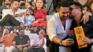 എന്തൊരു സിമ്പിൾ ആണ് ഈ മനുഷ്യൻAsif Ali At Thalavan Success Celebration  Biju Menon Kunchacko Boban