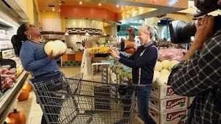 Ellen & Oprah Take Over a Grocery Store Part 1