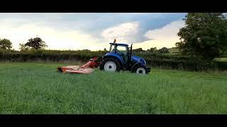 Silage 2022 2nd cut mowing