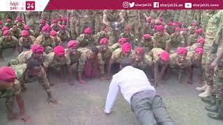 Ethiopian Prime Minister does push ups with soldiers